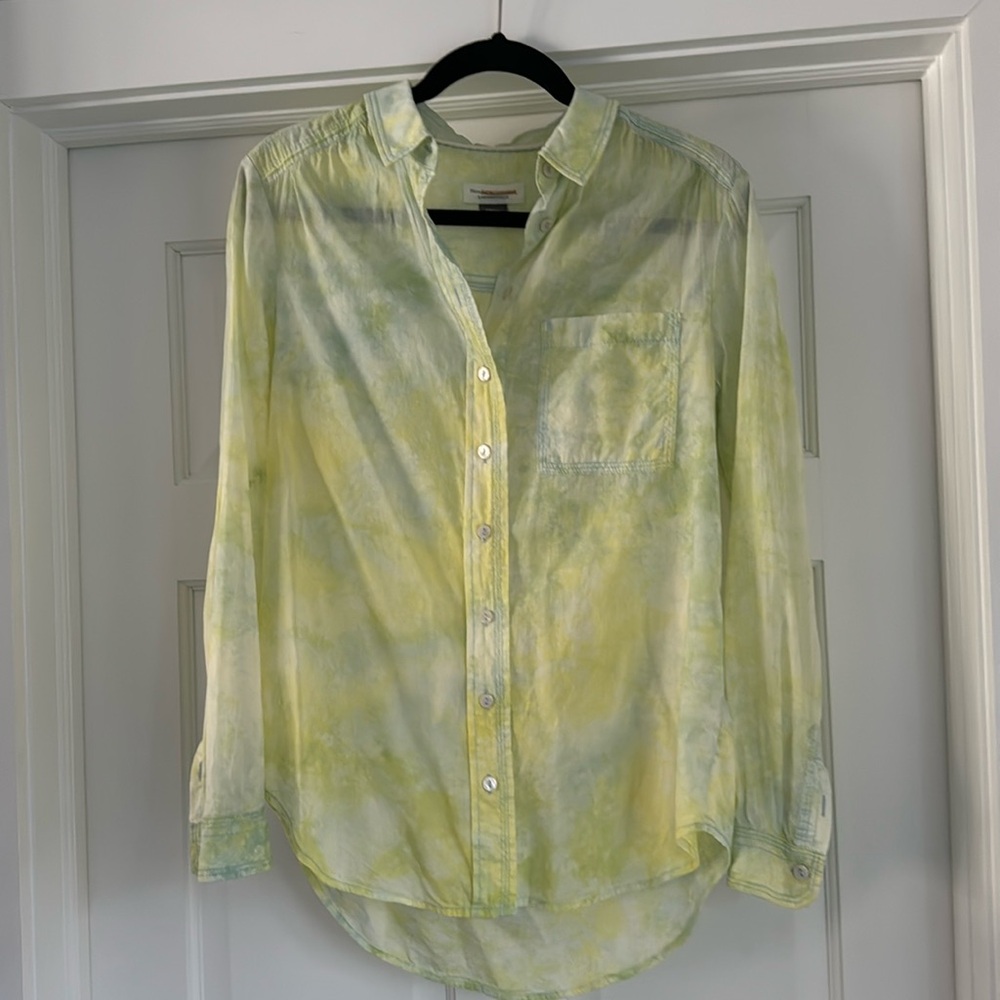 Pilcro by Anthropologie lightweight button up shirt
